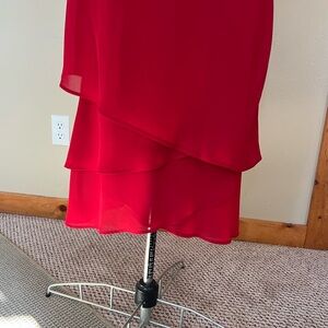 Red layered cocktail dress. Size 6. Length 46.5 inches.